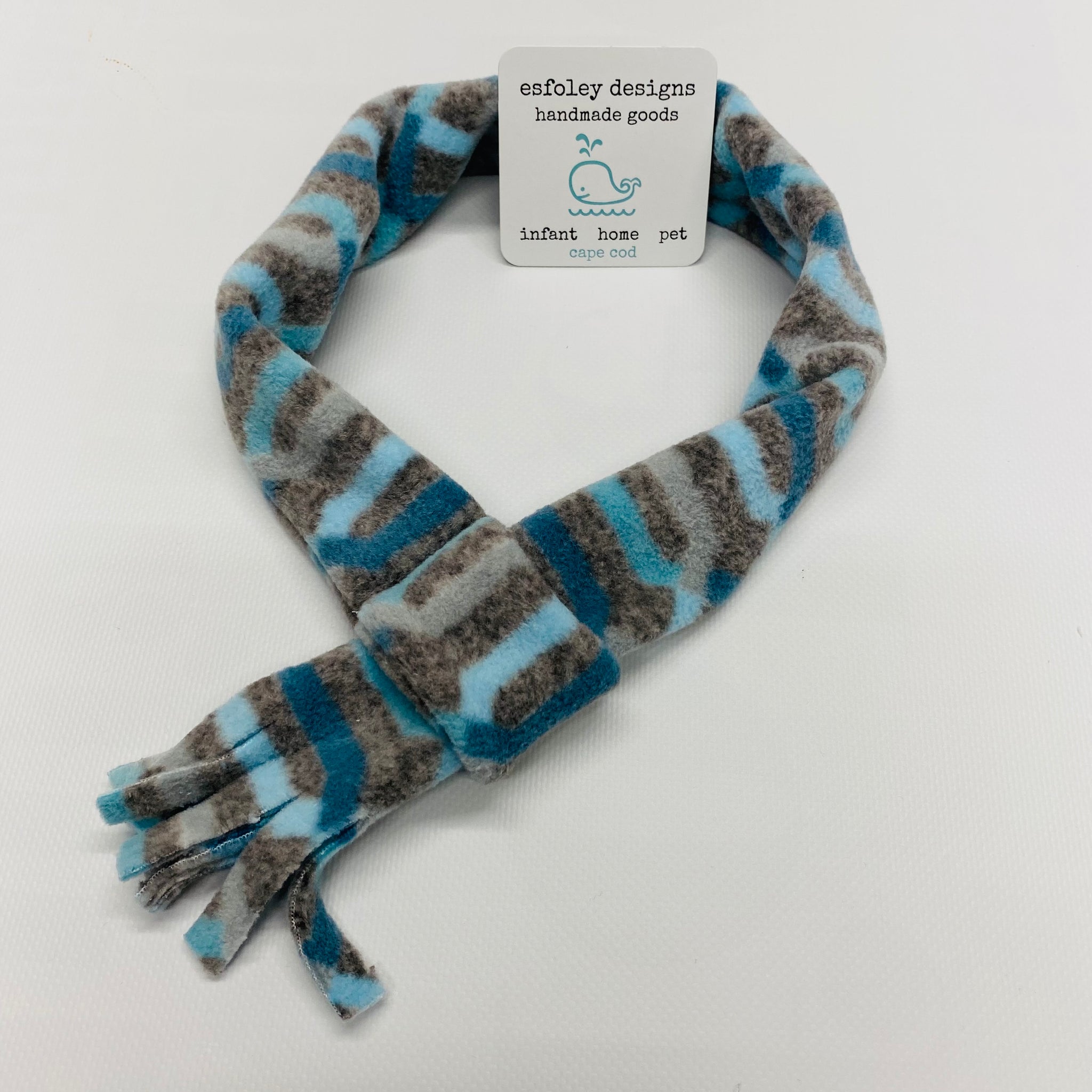 Fleece dog scarf best sale pattern